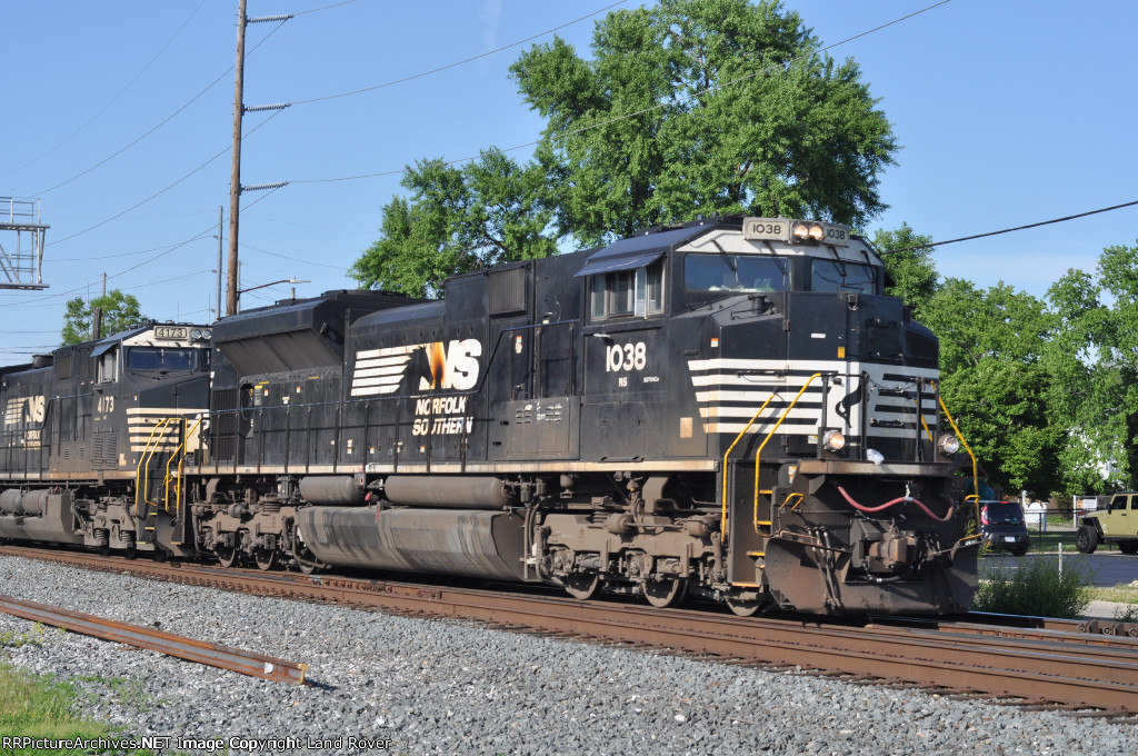 NS 1038 East